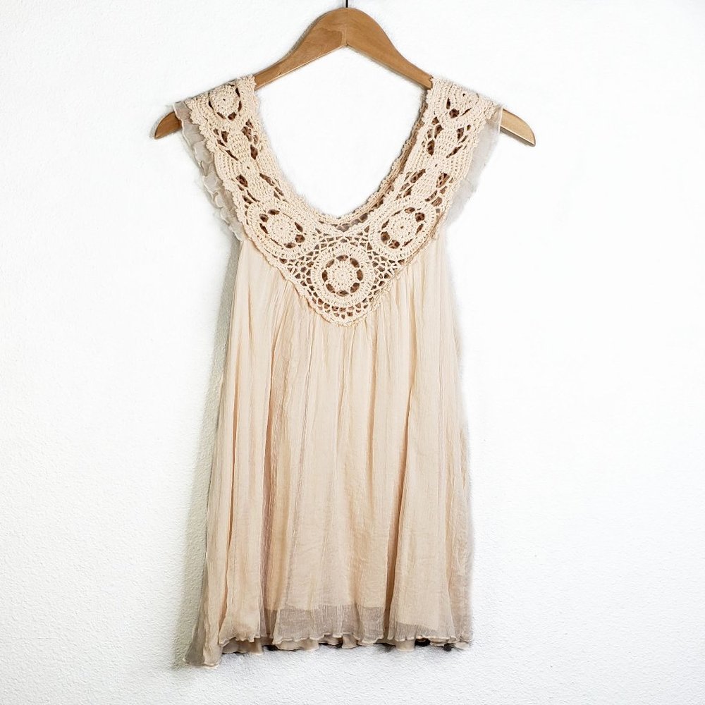 3/$20 Forever 21 Peach Silk Chiffon Tank